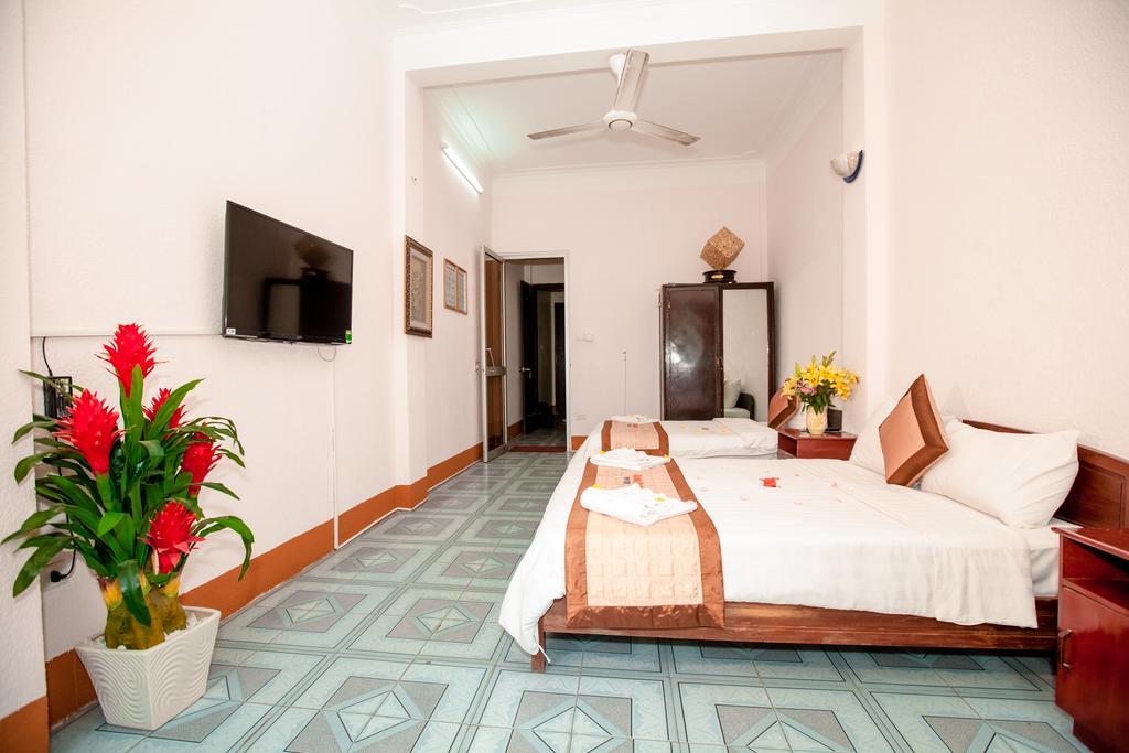 Halong Party Hostel Халонг Екстер'єр фото