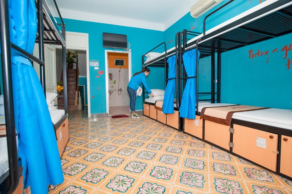 Halong Party Hostel Халонг Екстер'єр фото