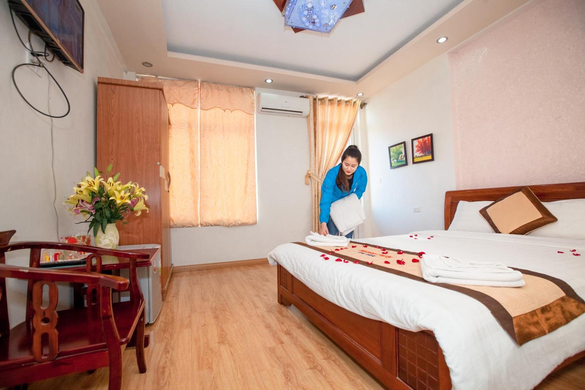 Halong Party Hostel Халонг Екстер'єр фото