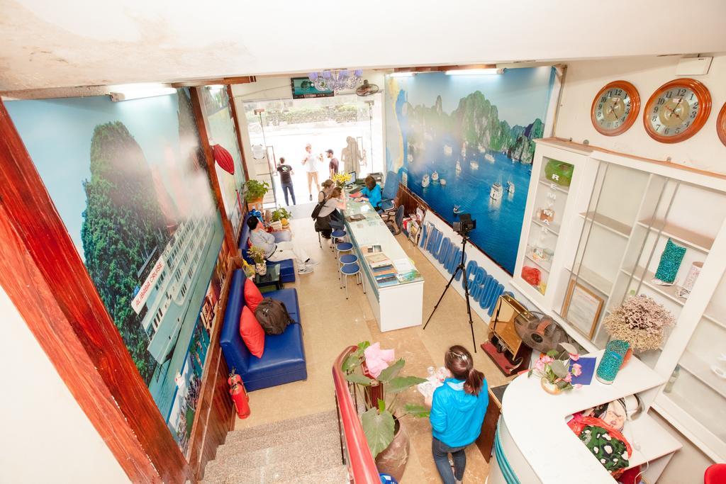 Halong Party Hostel Халонг Екстер'єр фото