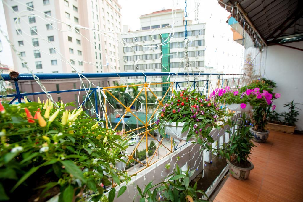 Halong Party Hostel Халонг Екстер'єр фото