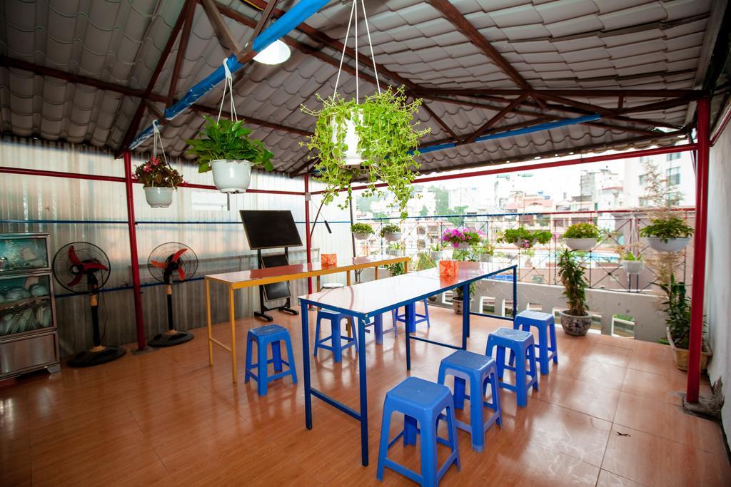 Halong Party Hostel Халонг Екстер'єр фото
